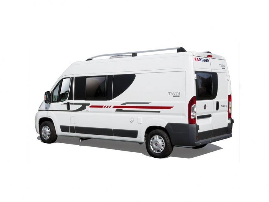  Adria Twin 4Four 2010 года  (фото 2 из 2)